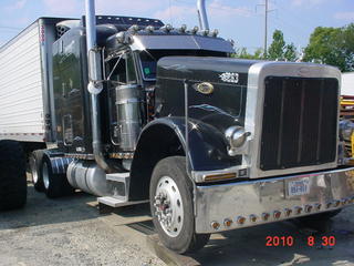 2001 Peterbilt, 379 Unitbilt Salvage