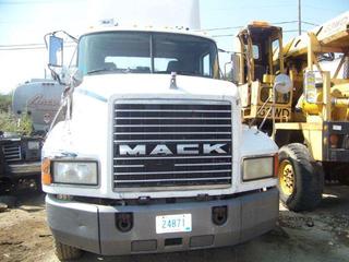 2001 Mack CH613 Salvage