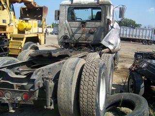 2001 Mack CH613 Salvage