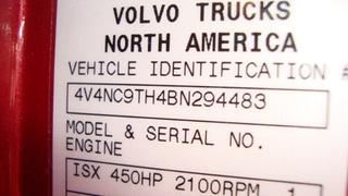 2011 Volvo VNL Salvage 2011 Volvo VNL Salvage