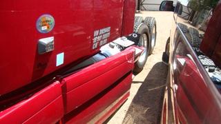 2011 Volvo VNL Salvage 2011 Volvo VNL Salvage