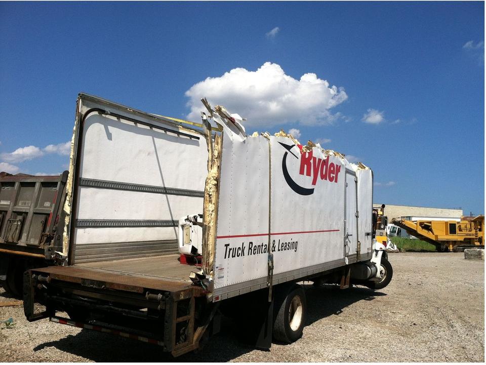 Heavy Salvage 2011International 4300 Box Truck